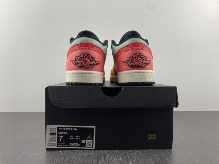 air jordan 1 low   dn3739-060