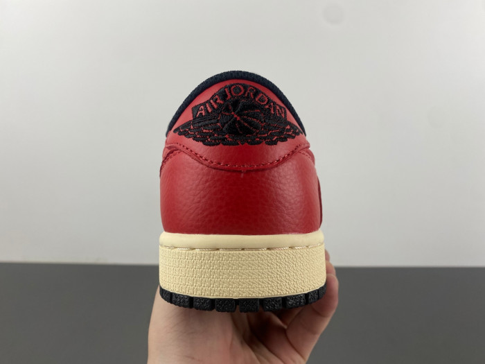 Travis Scott x Air Jordan 1 Low OG DM7866-061