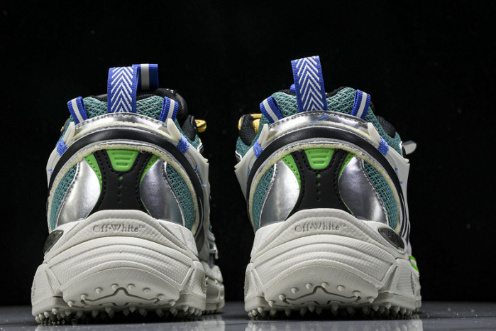 c/o​  sneakers  co-005
