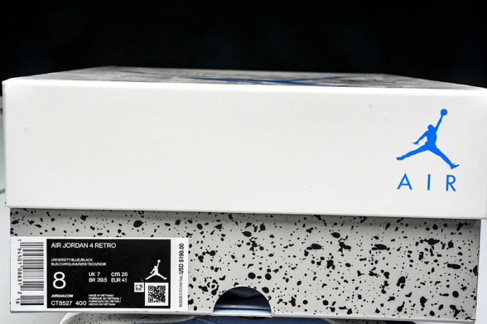 Jordan 4 Retro "University Blue" CT8527-400