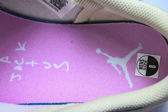 Air Jordan 1 Retro Low OG SP Travis Scott Shy Pink IQ7604-101