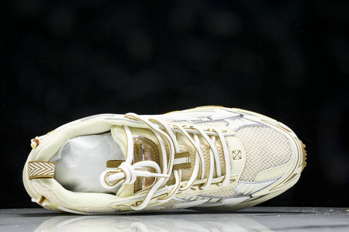 C/O​ SNEAKERS CO-014