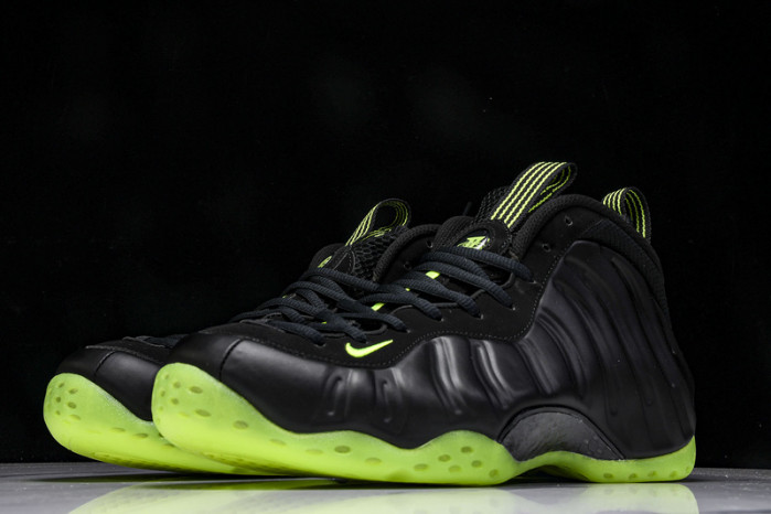 Nike Air Foamposite One “Volt” HF2902-001