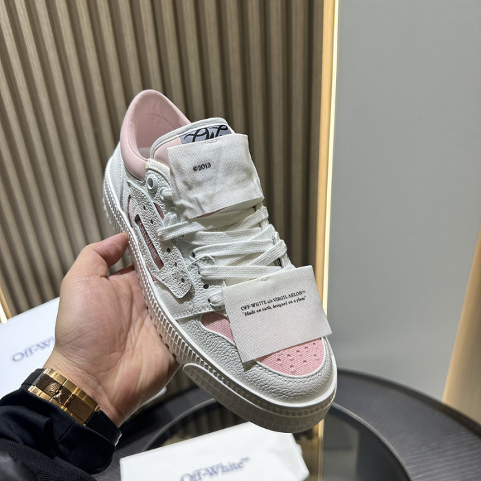 C/O​ SNEAKERS CO-018