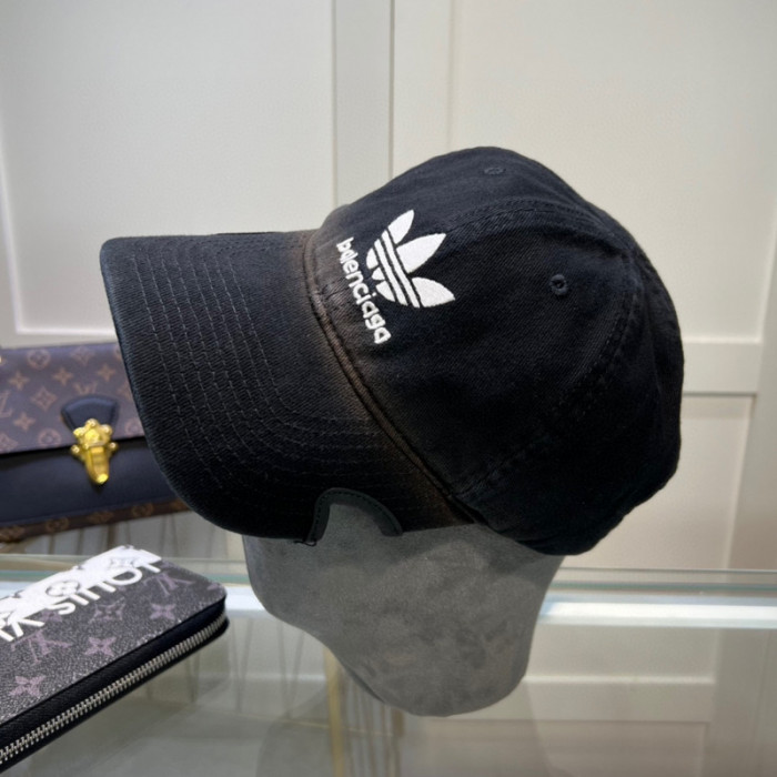 HAT-004