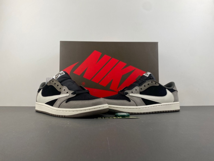 Travis Scott x Air Jordan 1 Low DM7866-001