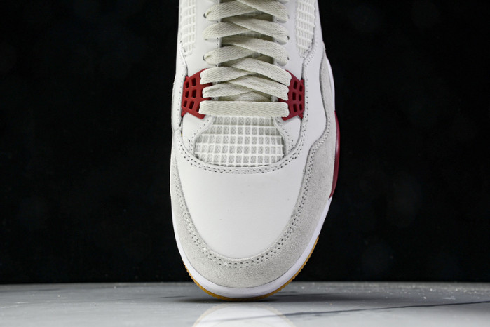Jordan 4 Retro SB Varsity Red DR5415-106