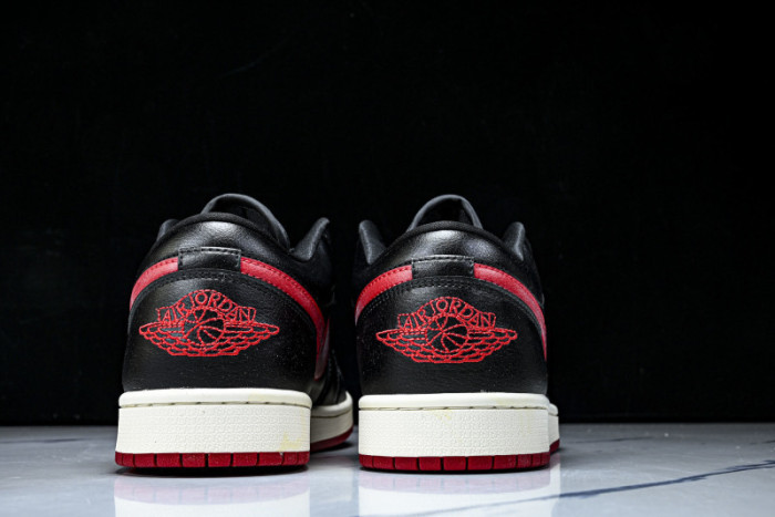 Air Jordan 1 Low DC0774-061