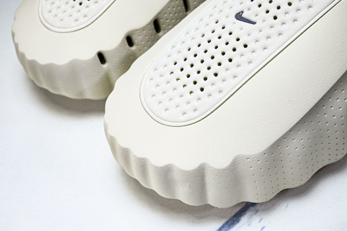 NIKE SLIDE HQ4307-00226