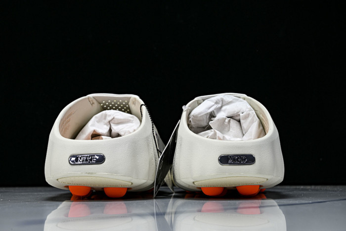 NIKE SLIDE HQ4307-00226