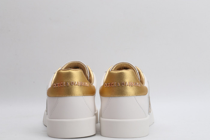 dg  sneakers  dg -051