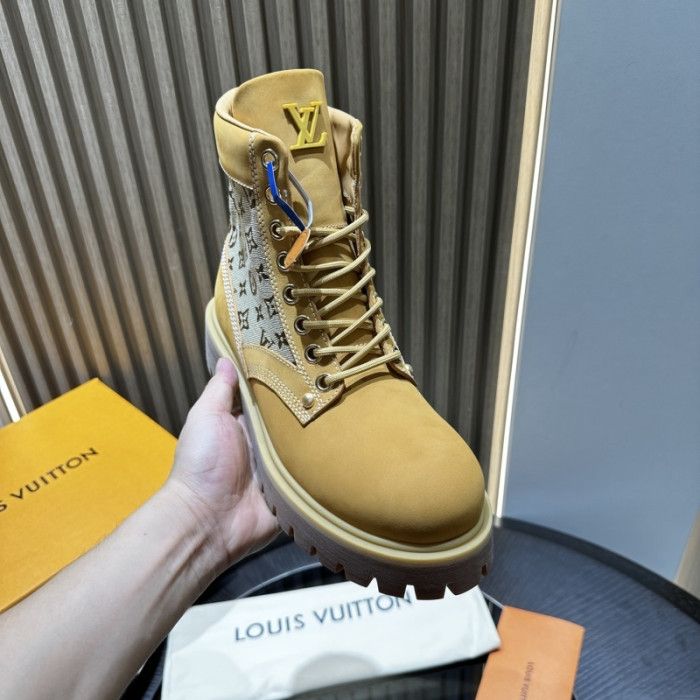 L**V**T* BOOTS LVTBS-043