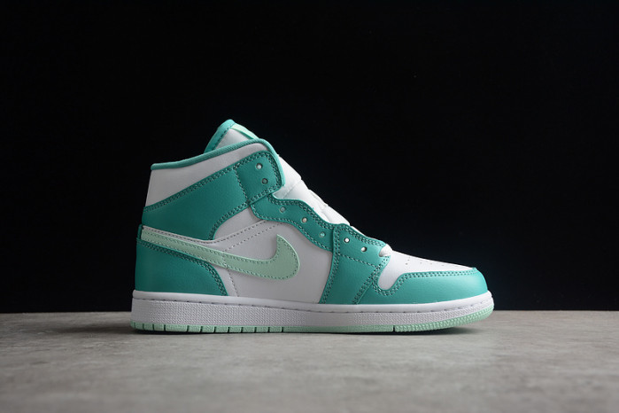 air jordan aj1 mid dv222-300