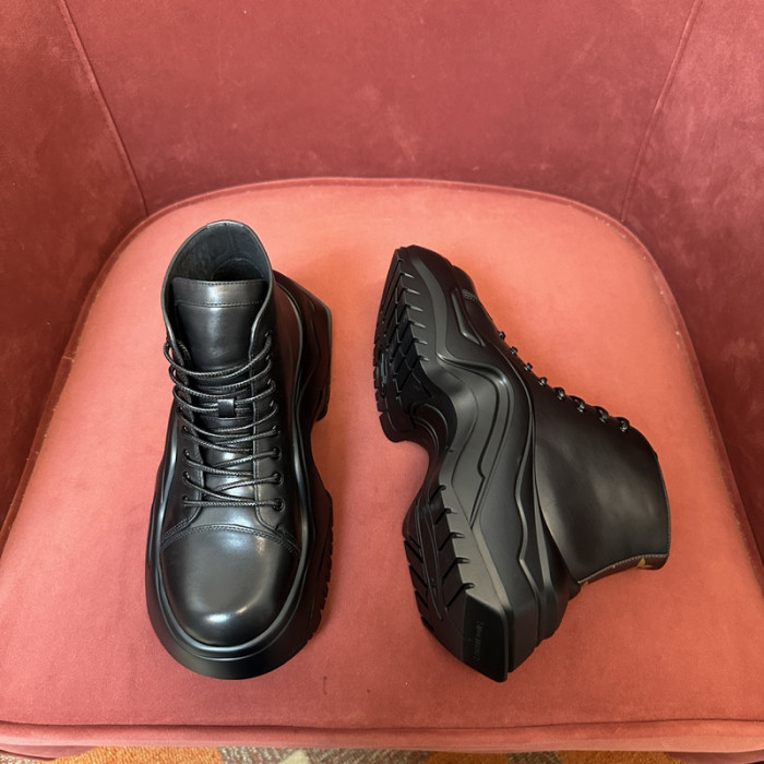 L**V**T* BOOTS LVTBS-002